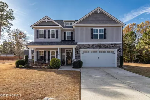 105 Becca Dr, Pikeville, NC 27863