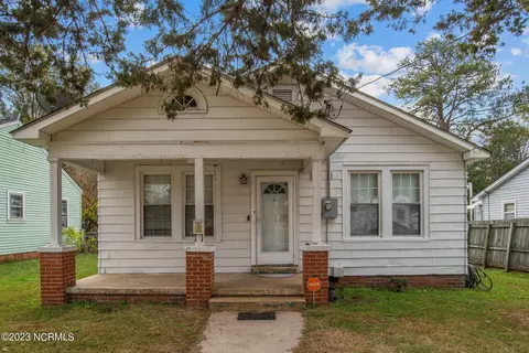 349 E 13th St, Washington, NC 27889
