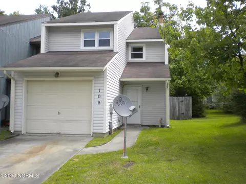 105 N Onsville Pl, Jacksonville, NC 28546