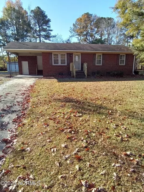 1957 King Dr, Greenville, NC 27834