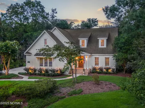1225 Arboretum Dr, Wilmington, NC 28405