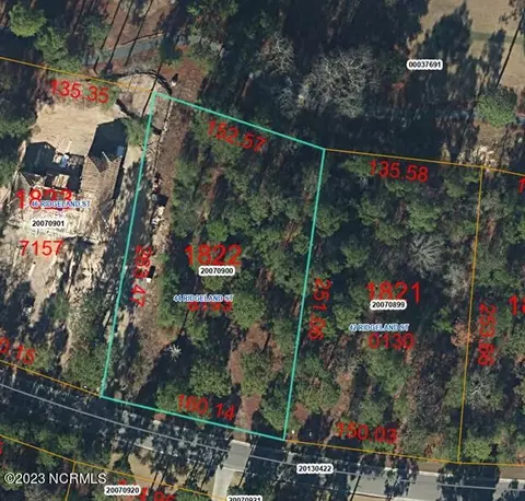44 Ridgeland St, Pinehurst, NC 28374