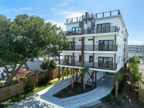 903 Basin Rd #1, Carolina Beach, NC 28428