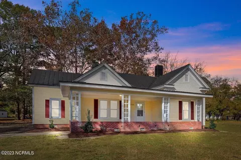 2752 Mill Street St, Winterville, NC 28590