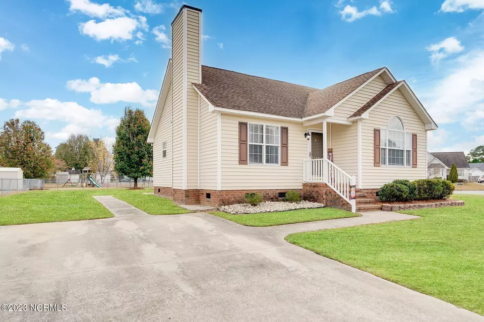 2329 Wedgewood Dr, Winterville, NC 28590 24 Photos Movoto