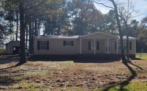 194 Jesse Jackson St, La Grange, NC 28551