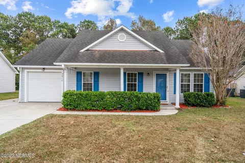 7218 Farrington Farms Dr, Wilmington, NC 28411