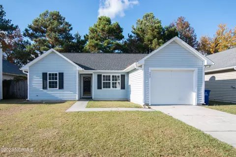 2037 Derby Run Rd, Jacksonville, NC 28546