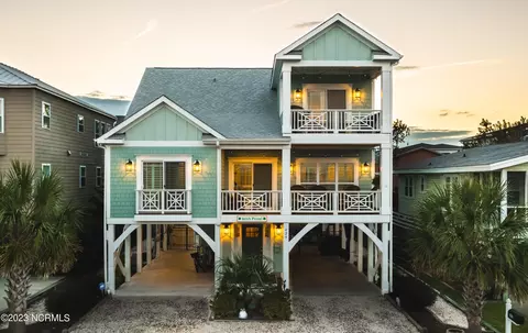428 29th St, Sunset Beach, NC 28468
