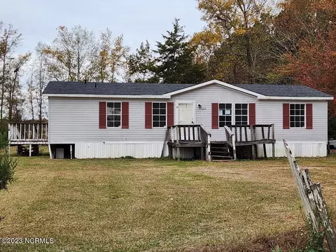 546 Hillery Stewert Ln, Kinston, NC 28504