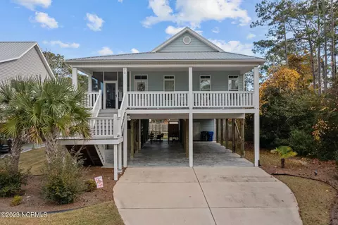 210 NE 59th St, Oak Island, NC 28465