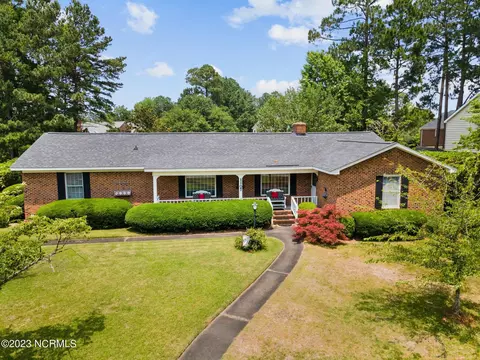 1107 Margaret Ln, Kinston, NC 28501