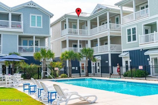 201 Islander Dr #B2, Emerald Isle, NC 28594