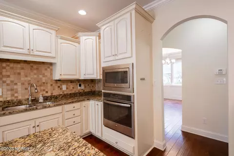 74 Aster Pl, Hampstead, NC 28443 photo 10