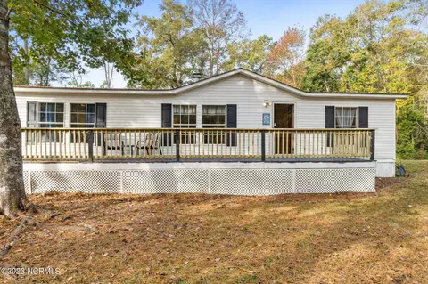 1483 Egret Dr SW, Supply, NC 28462