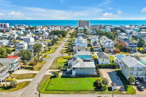 1403 Pinfish Ln, Carolina Beach, NC 28428