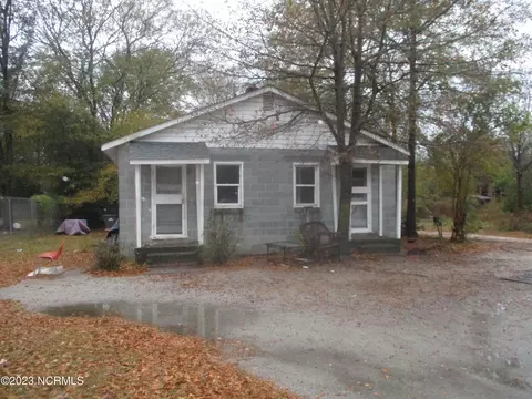 603 Washington St UNIT A, Laurinburg, NC 28352