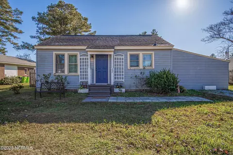 202 Mccoy Ave, Cove City, NC 28523