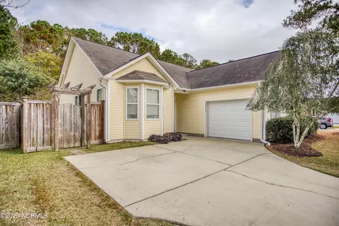 9398 Night Harbor Dr, Leland, NC 28451