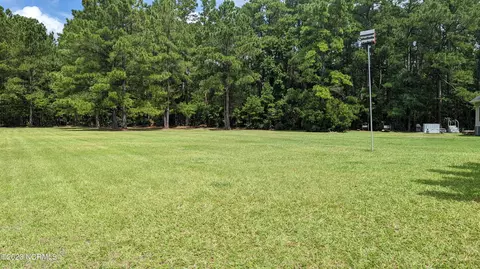 118 Backfield Dr, Newport, NC 28570