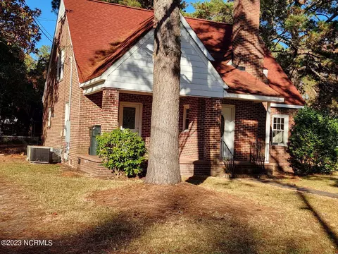 1107 Harding Ave, Kinston, NC 28501