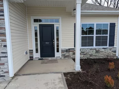 Exterior - 903 Eakins Ln, Richlands, NC 28574 photo 2 of 3