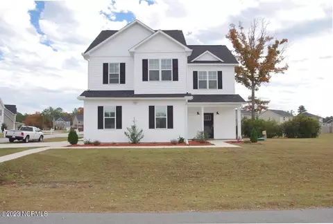 111 Longhorn Rd, Jacksonville, NC 28546