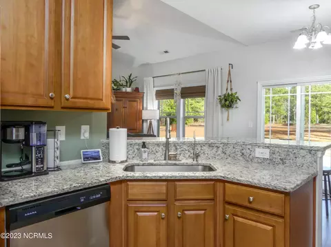 113 Boysenberry Fields Rd, Maple Hill, NC 28454 photo 8