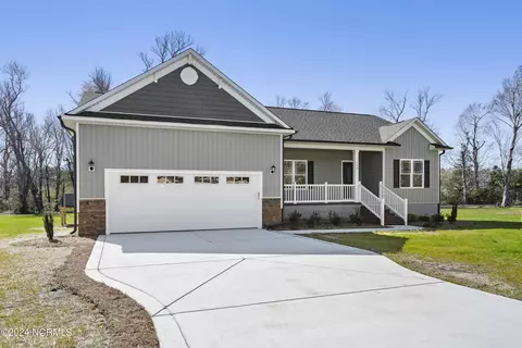 104 Ridgeline Dr, Beaufort, NC 28516
