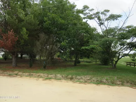 lot Apt 23 Dekota Rd, Maxton, NC 28364