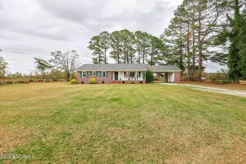849 Lyman Rd, Beulaville, NC 28518