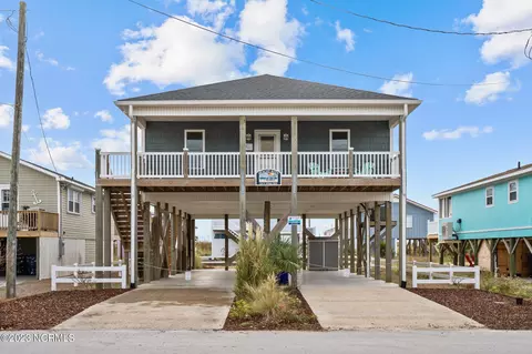 1318 N Topsail Dr, Surf City, NC 28445