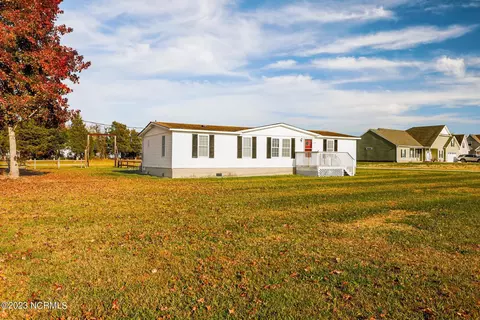 803 Tulls Creek Rd, Moyock, NC 27958