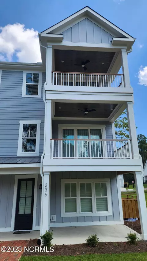 235 Sabal Pond Way, Castle Hayne, NC 28429
