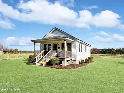 1420 Paradise Rd, Edenton, NC 27932