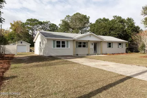 214 Spartan Rd, Wilmington, NC 28405