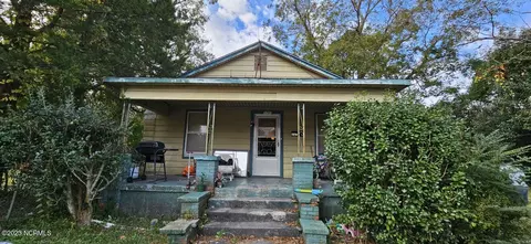 1707 Wilmington St, New Bern, NC 28560