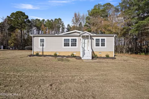 1193 River Rd, Scotland Neck, NC 27874