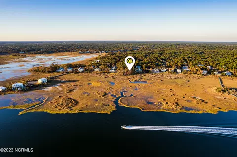 3433 Scupper SE, Southport, NC 28461