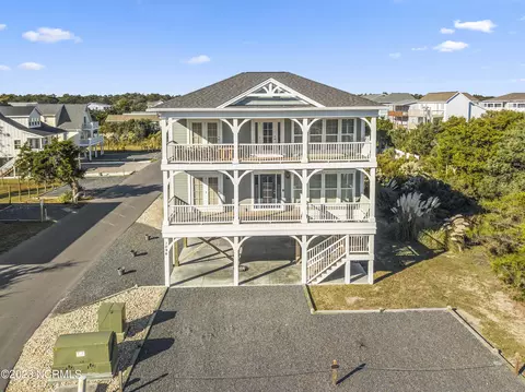 1096 Ocean Blvd W, Holden Beach, NC 28462