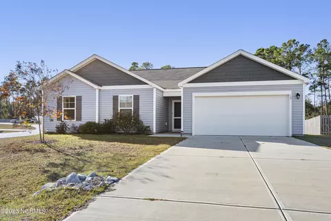 13 Evian Ct, Hampstead, NC 28443