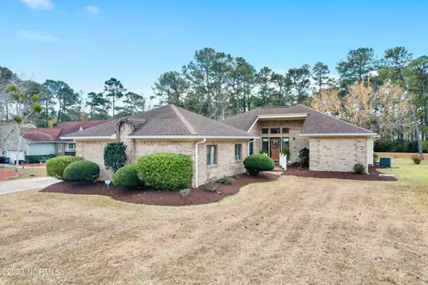 77 Country Club Dr, Shallotte, NC 28470
