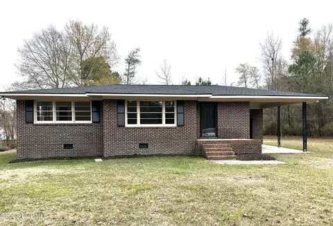 5550 Hubbard Dr, Battleboro, NC 27809