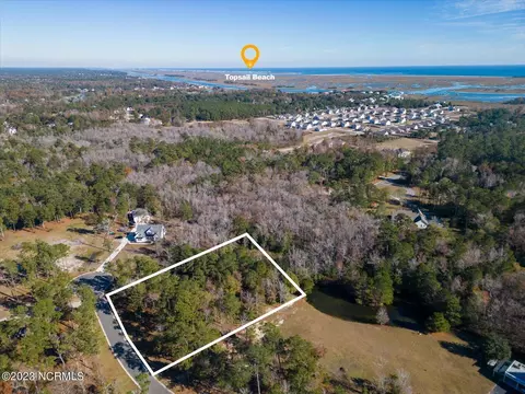 000 Colts Hollow Rd, Hampstead, NC 28443