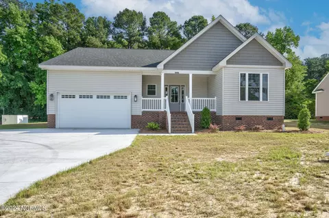 900 Birchwood Dr, Nashville, NC 27856