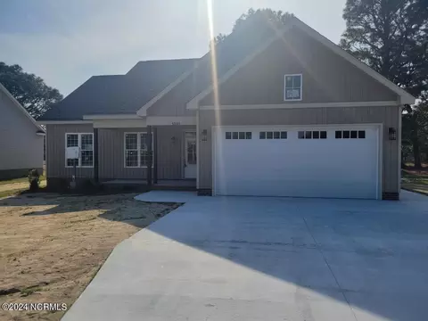 1025 Birchwood Dr, Nashville, NC 27856