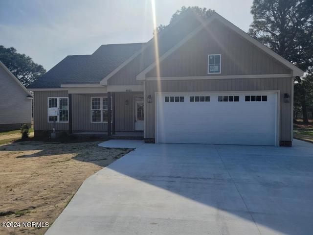 1025 Birchwood Dr, Nashville, NC 27856