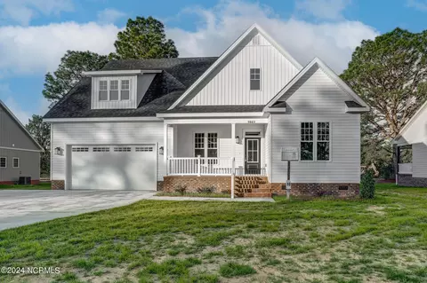 1023 Birchwood Dr, Nashville, NC 27856