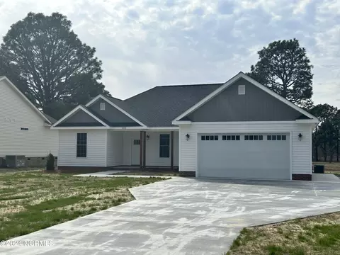 1019 Birchwood Dr, Nashville, NC 27856