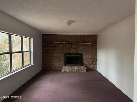 152 Mccoy Dr, Hoffman, NC 28347 photo 2